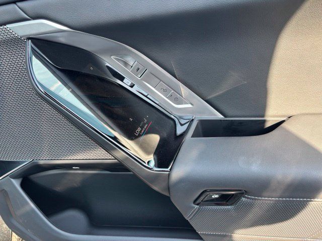 Used 2025 BMW 760i xDrive AWD/4WD image 29