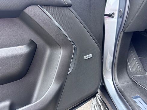 New 2025 Chevrolet Suburban Premier image 36