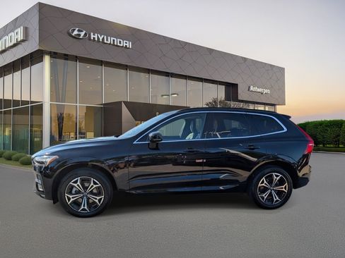 Used 2022 Volvo XC60 B5 Momentum AWD/4WD image 6