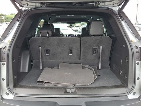Used 2023 Chevrolet Traverse LT AWD/4WD image 29