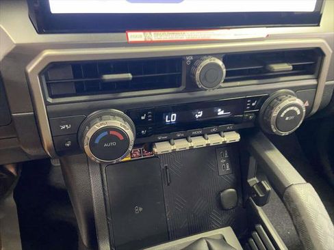 Certified 2025 Toyota 4Runner TRD Off-Road Premium w/ Tow Technology Package AWD/4WD image 28