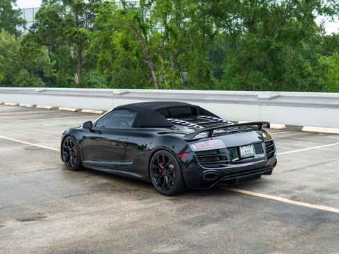 Used 2011 Audi R8 V10 image 8