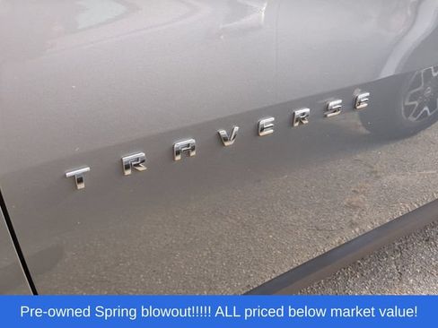 Used 2023 Chevrolet Traverse LS FWD image 10
