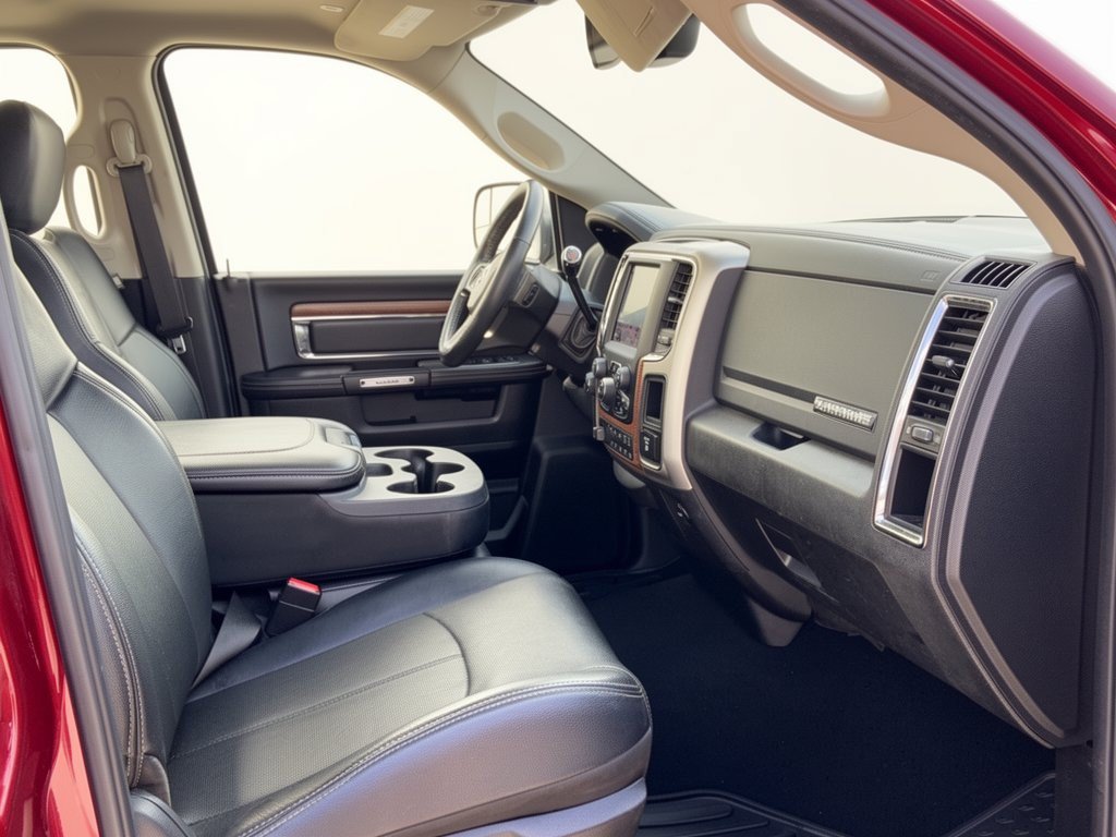 Used 2018 RAM 2500 Laramie w/ Convenience Group AWD/4WD image 30