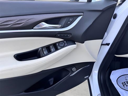 Used 2023 Buick Enclave Avenir w/ Avenir Technology Package image 20