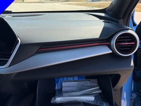 Used 2024 Chevrolet Trax RS w/ Driver Confidence Package image 34