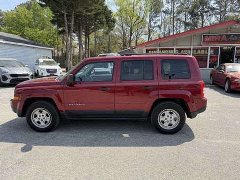 Used 2016 Jeep Patriot Sport image 3