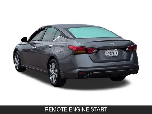 Used 2025 Nissan Altima 2.5 S image 8