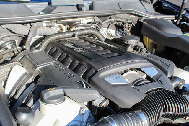 Used 2012 Porsche Cayenne Turbo AWD/4WD image 16