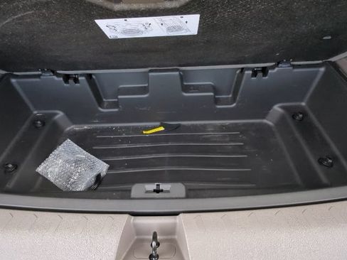 Used 2019 Chevrolet Traverse LT w/ LPO, Floor Liner Package FWD image 37