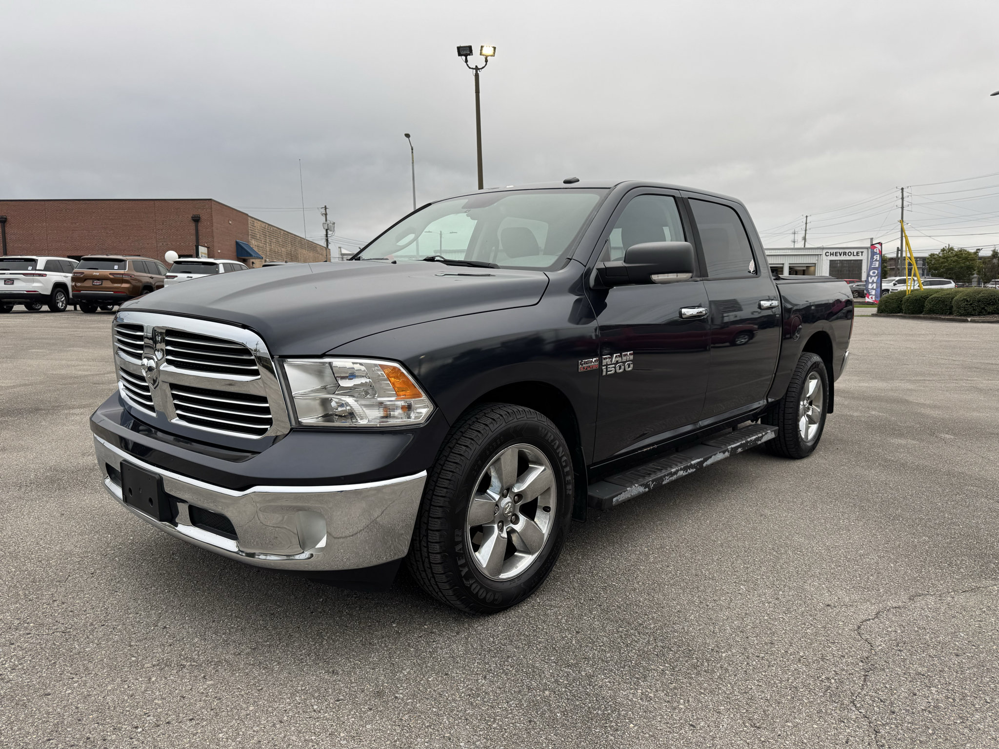 Used 2015 RAM 1500 Big Horn AWD/4WD image 1
