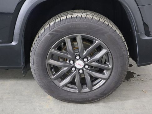 Used 2018 GMC Acadia SLT image 42