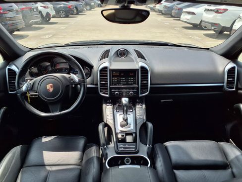 Used 2014 Porsche Cayenne AWD/4WD image 13