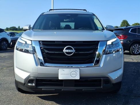 Used 2022 Nissan Pathfinder SV image 27