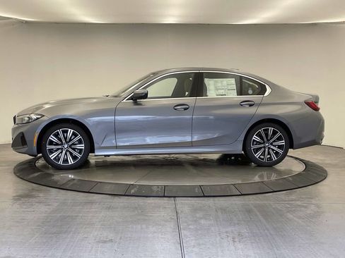 Used 2026 BMW 330i xDrive Sedan w/ Convenience Package AWD/4WD image 2