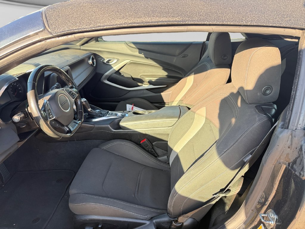 Used 2023 Chevrolet Camaro LT RWD image 17
