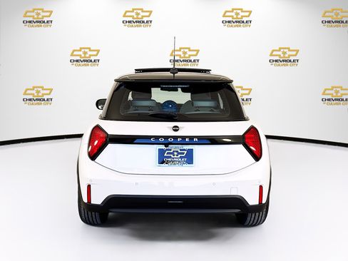 Used 2026 MINI Cooper 2-Door Hardtop FWD image 7