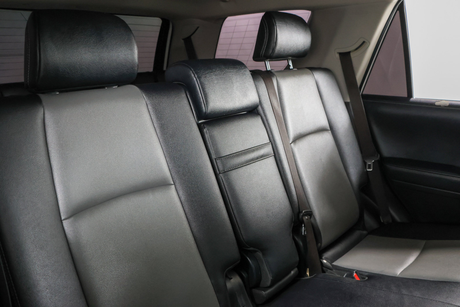Used 2021 Toyota 4Runner SR5 Premium w/ Moonroof Package AWD/4WD image 30
