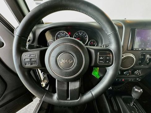 Used 2013 Jeep Wrangler Unlimited Sahara w/ Connectivity Group AWD/4WD image 14