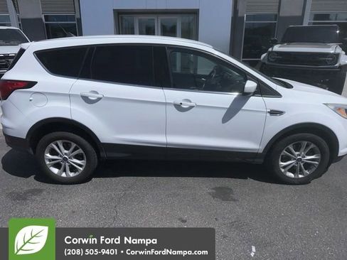 Used 2019 Ford Escape SE AWD/4WD image 6