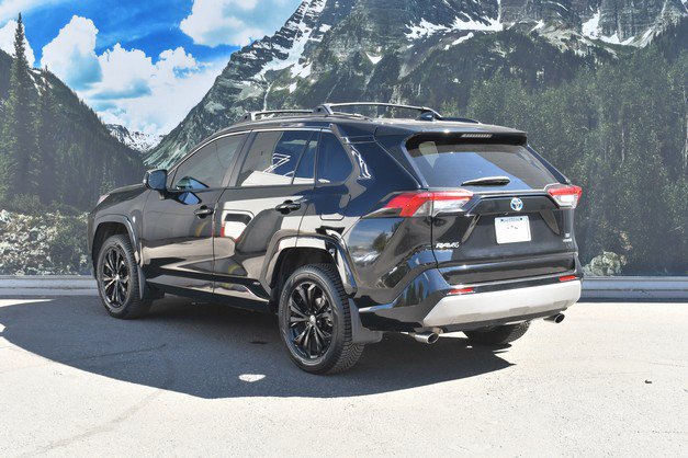 Certified 2024 Toyota RAV4 SE AWD/4WD image 9