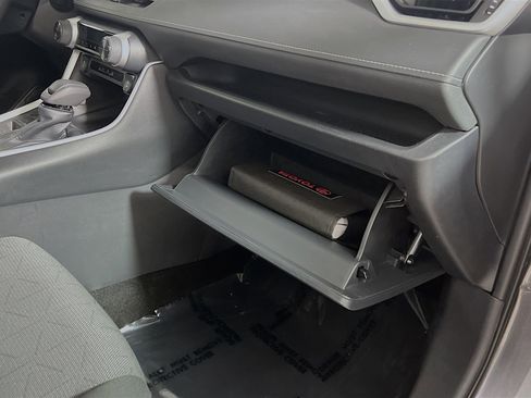 Used 2025 Toyota RAV4 XLE image 35