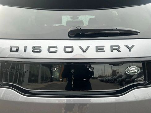 Used 2023 Land Rover Discovery Sport SE R-Dynamic AWD/4WD image 10