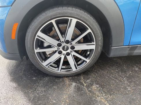 Certified 2023 MINI Cooper S image 9