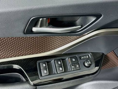 Certified 2019 Toyota C-HR Limited FWD image 20