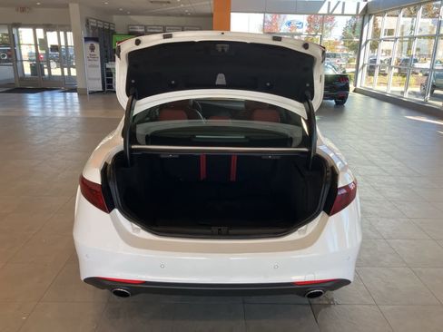 Used 2020 Alfa Romeo Giulia Sprint w/ Cold Weather Package image 26
