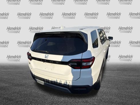Used 2025 Honda Pilot EX-L image 11