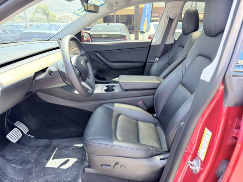 Used 2022 Tesla Model Y Performance AWD/4WD image 23