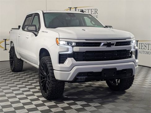 Used 2022 Chevrolet Silverado 1500 RST w/ All Star Edition Plus image 2