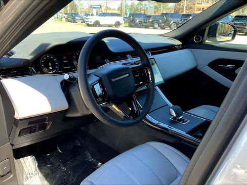 Used 2026 Land Rover Range Rover Evoque S image 15