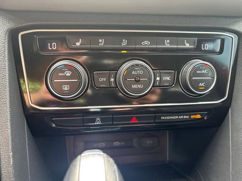 Used 2022 Volkswagen Atlas Cross Sport SEL Premium R-Line AWD/4WD image 18