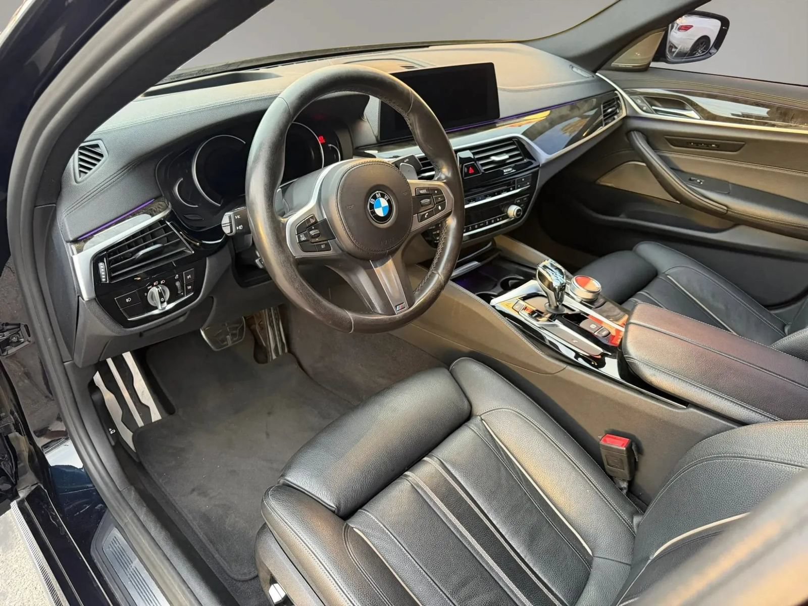 Used 2017 BMW 540i RWD image 15