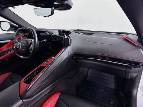 Used 2025 Chevrolet Corvette E-Ray AWD/4WD image 41