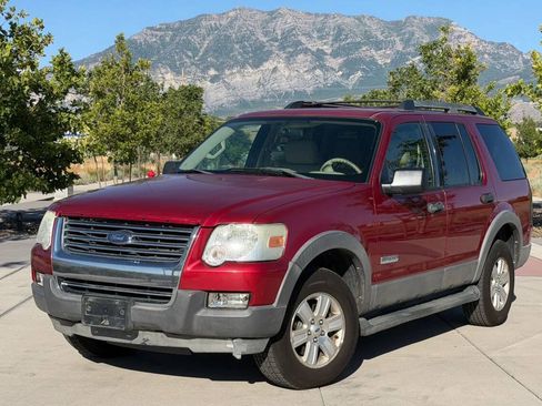 Used 2006 Ford Explorer XLT AWD/4WD image 1