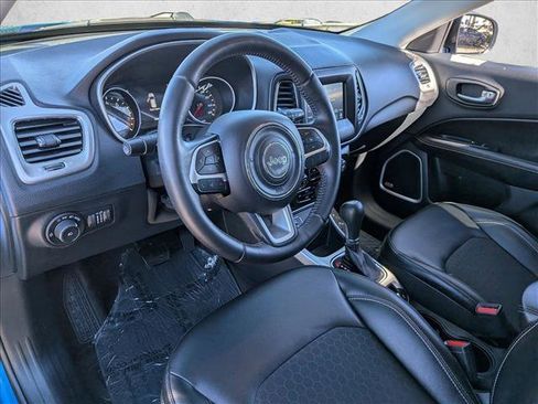 Used 2018 Jeep Compass Latitude w/ Popular Equipment Group image 9