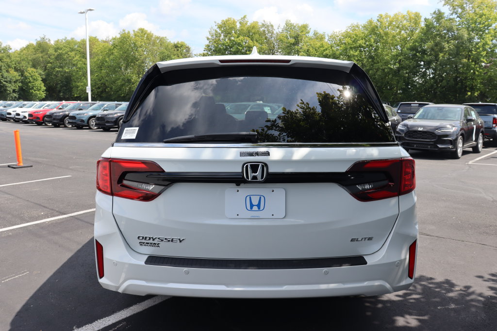 New 2027 Honda Odyssey Elite image 4