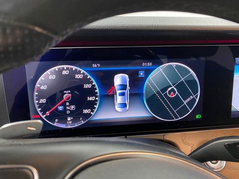 Used 2018 Mercedes-Benz E 300 4MATIC w/ Premium 2 Package image 38