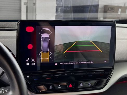 Certified 2021 Volkswagen ID.4 Pro S w/ Gradient Package image 18