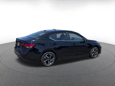 Used 2025 Nissan Sentra SV FWD image 15