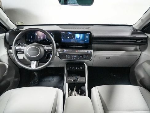 Used 2024 Hyundai Kona SEL w/ Convenience Package FWD image 12