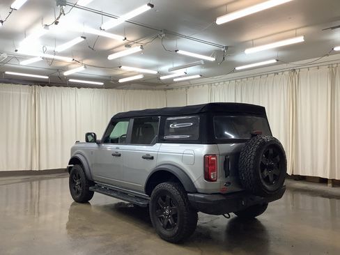 Used 2023 Ford Bronco Black Diamond AWD/4WD image 8