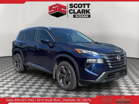 Used 2024 Nissan Rogue SV w/ SV Premium Package FWD image 1