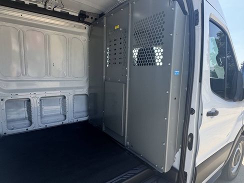 Used 2023 Ford Transit 250 Medium Roof RWD image 15