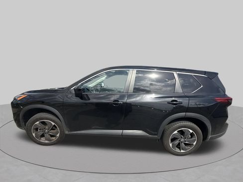 Used 2024 Nissan Rogue SV AWD/4WD image 9
