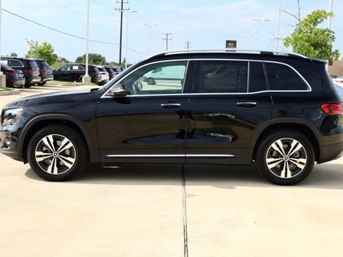 New 2026 Mercedes-Benz GLB 250 4MATIC image 5