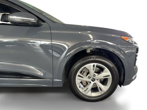 Used 2025 Audi Q6 e-tron Premium w/ Convenience Package image 12